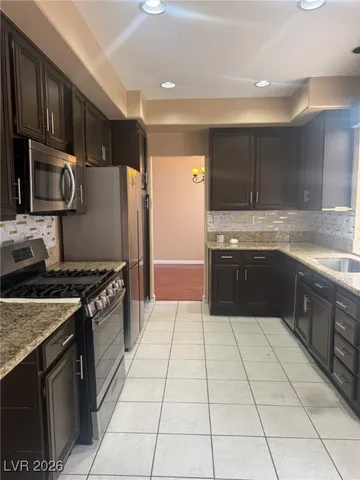 $2,275 | 241 Elkins Circle, Henderson, NV 89074