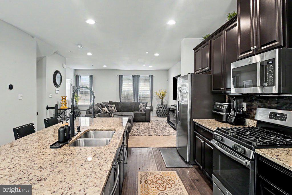 8338 Kippis Road Millersville, MD 21108 - Photo 11 of 32 KITCHEN