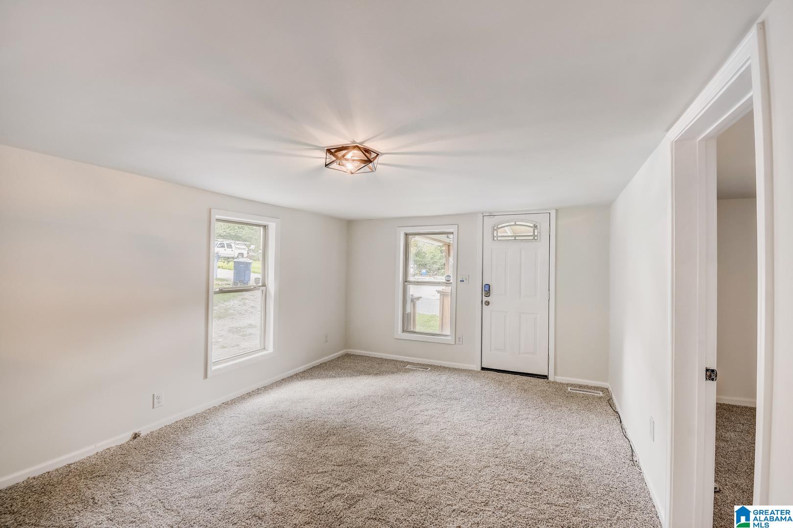 917 4th Avenue Southwest Alabaster, AL 35007 - Photo 5 of 26