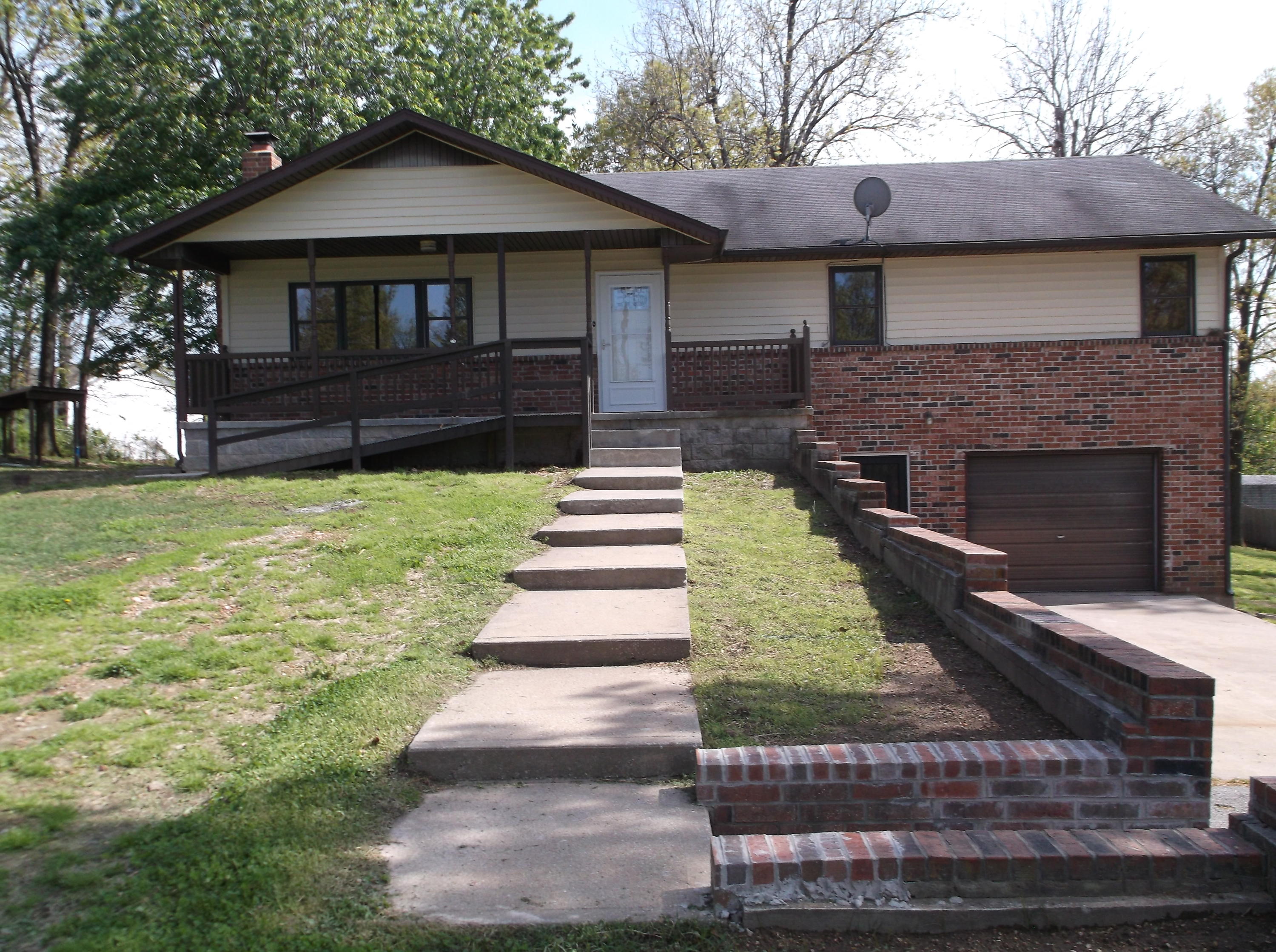 331 East Daugherty Road Neosho, MO 64850 - Photo 1 of 1 DSCF0032