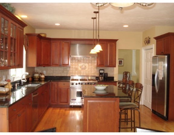 1 Noreen Road Mansfield, MA 02048 - Photo 3 of 8 Gallery Image 3