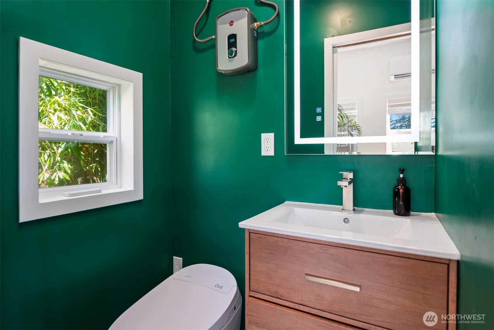 18025 70th Place West Edmonds, WA 98026 - Photo 35 of 40