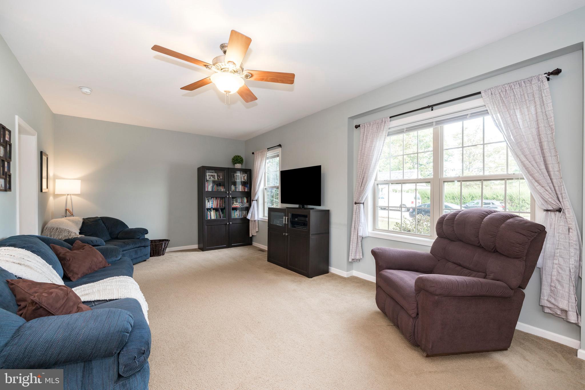 440 Ridge Avenue Spring City, PA 19475 - Photo 4 of 31 Gallery Image 4