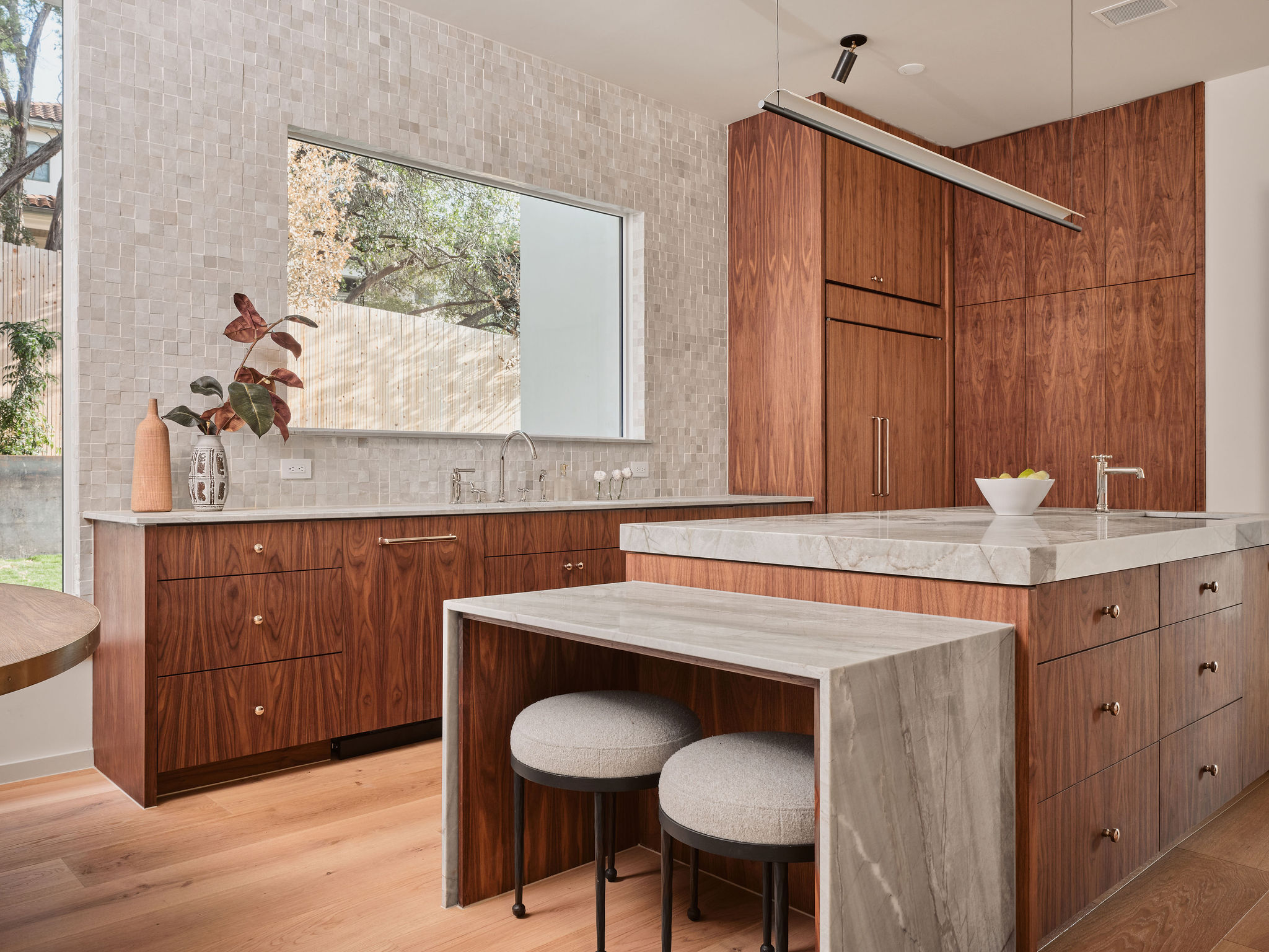 1901 Toro Canyon Road Austin, TX 78746 - Photo 11 of 38