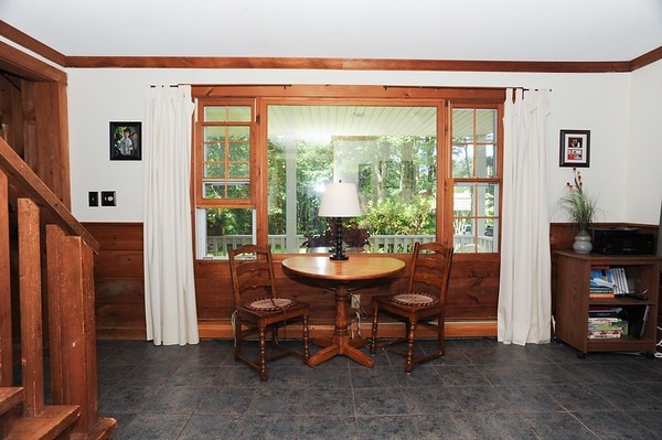 72 Bushy Lane Rutland, MA 01543 - Photo 9 of 29 a dining room with furniture and a window