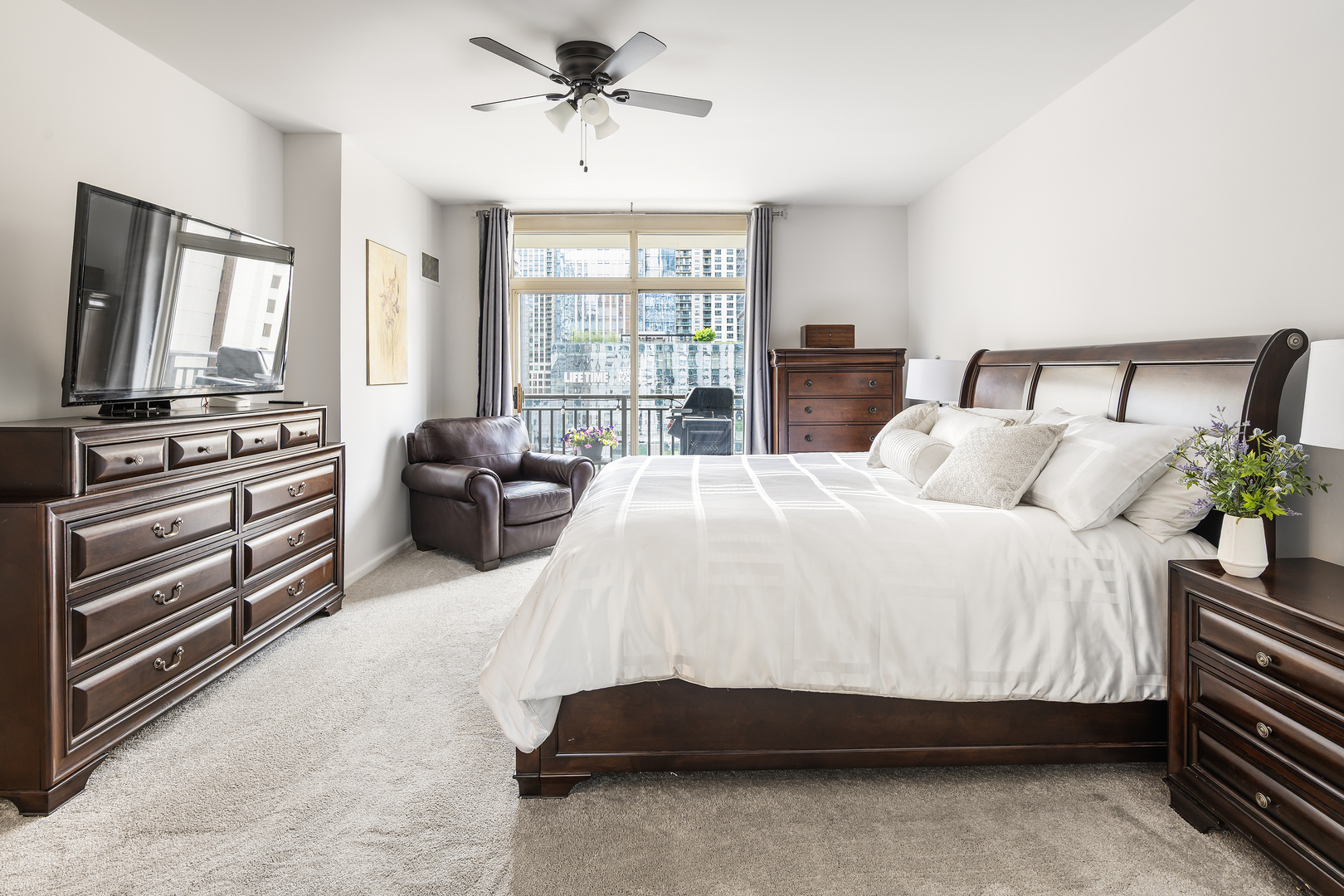 21 West Chestnut Street, Unit 1206 Chicago, IL 60610 - Photo 9 of 19