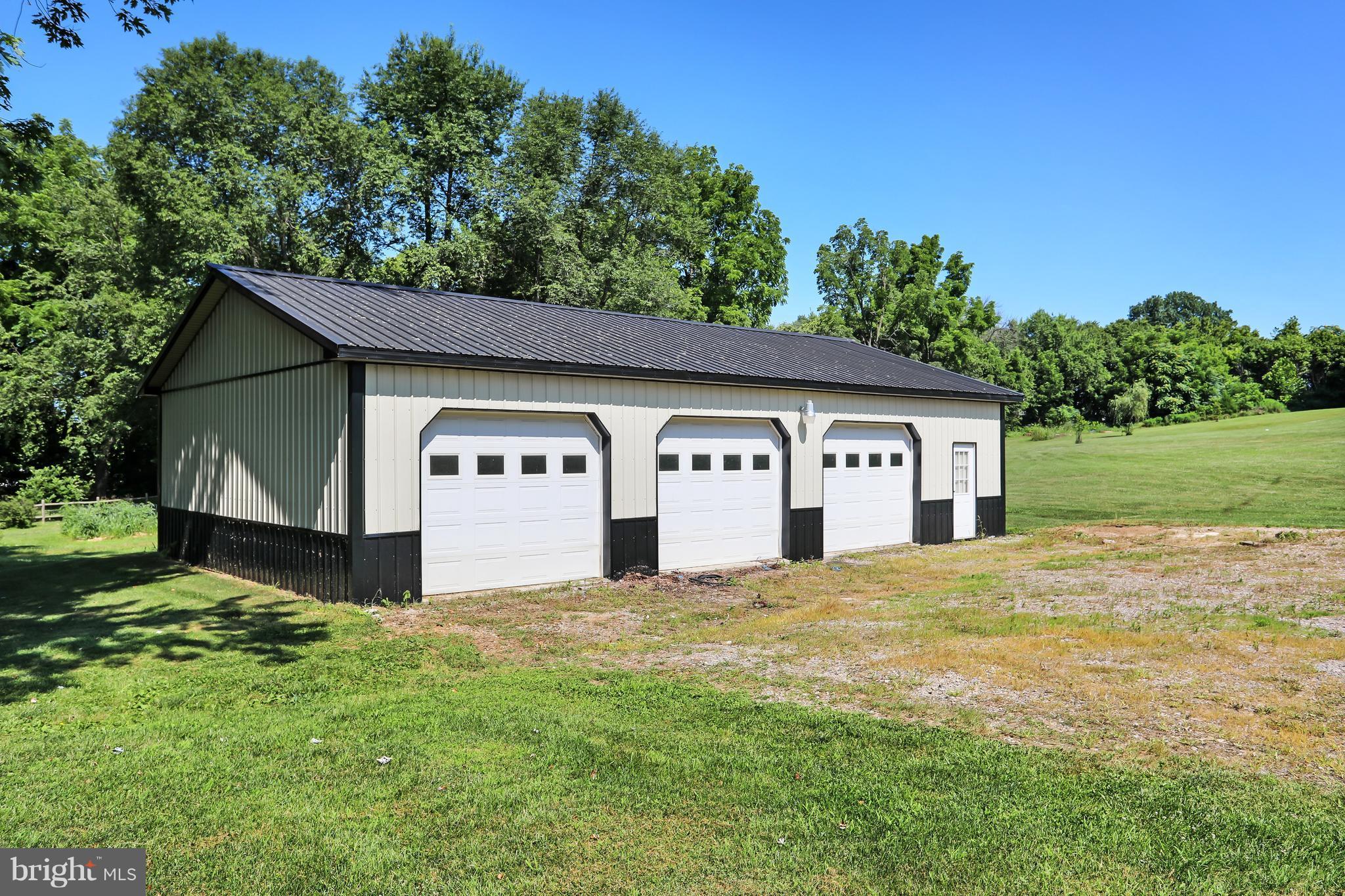 17712 Spielman Road Fairplay, MD 21733 - Photo 28 of 30 3 bay garage w/ electric & water