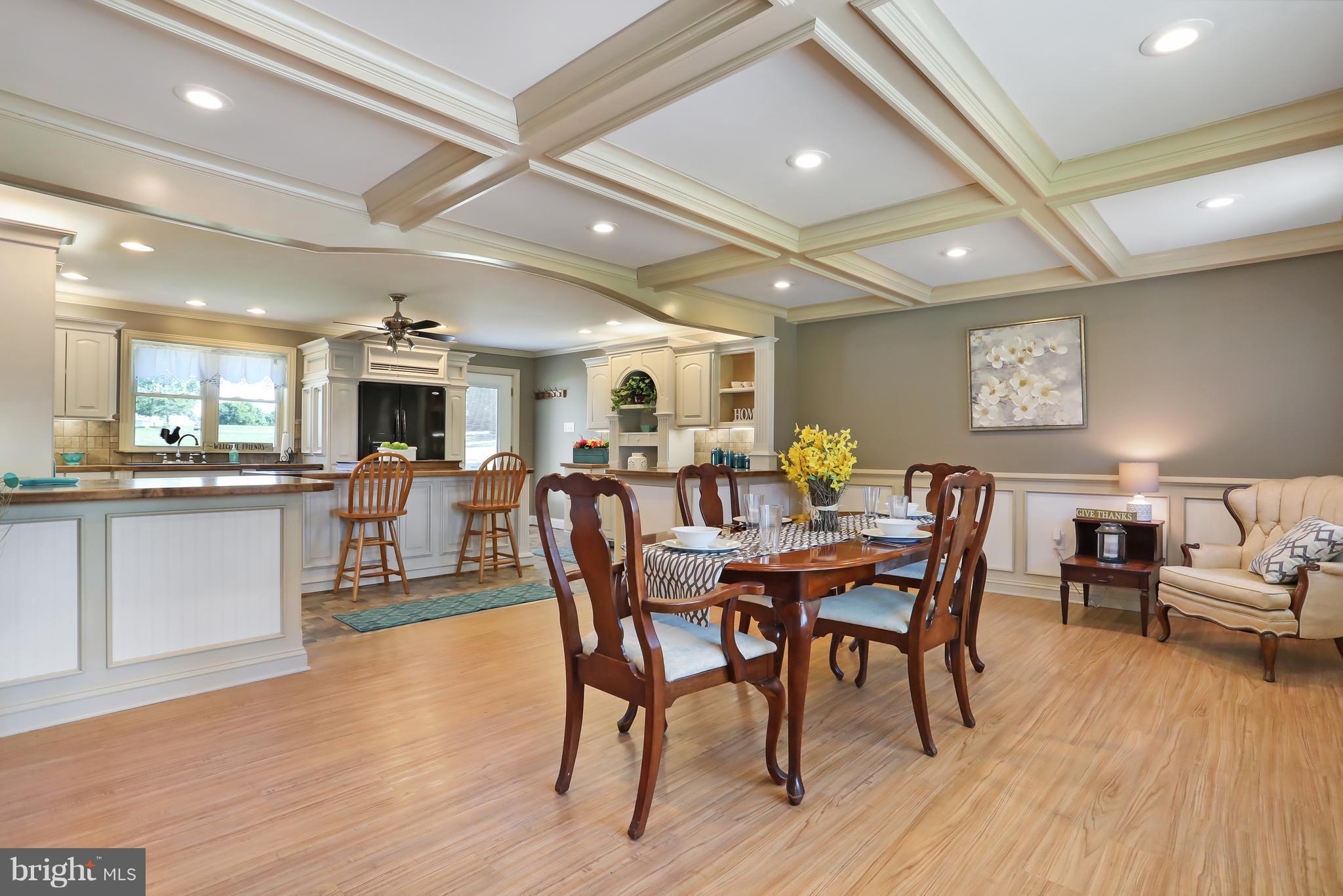 17712 Spielman Road Fairplay, MD 21733 - Photo 8 of 30 Dining Room w/ conference ceilings
