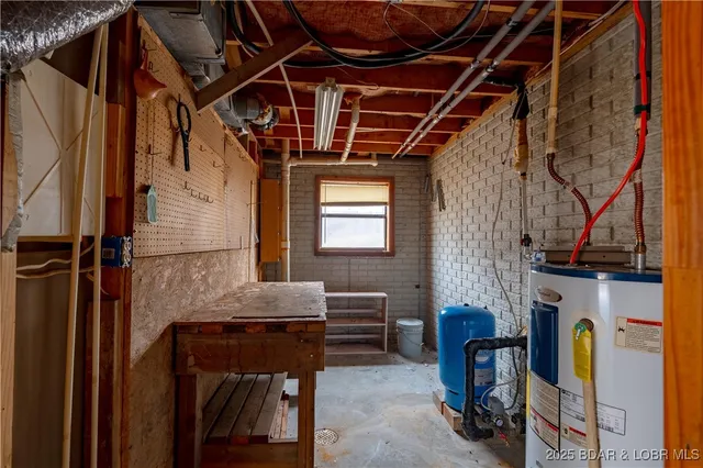 $260,000 | 3975 Chelsie Road, Sunrise Beach, MO 65079