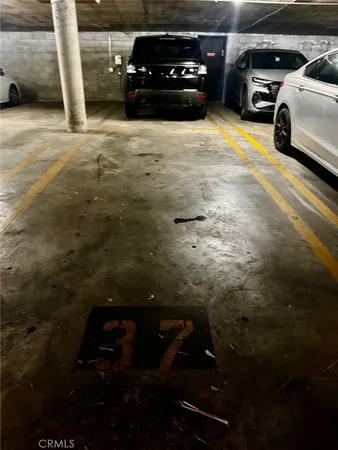 $685,500 | 7320 Hawthorn Avenue, Unit 106, Los Angeles, CA 90046