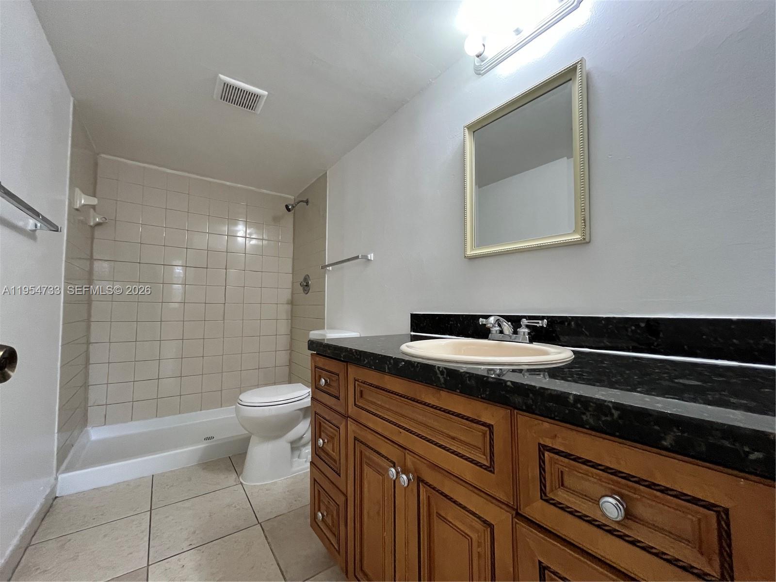 2339 Linton Ridge Circle, Unit E2 Delray Beach, FL 33444 - Photo 11 of 14