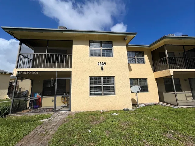 $1,975 | 2339 Linton Ridge Circle, Unit E2, Delray Beach, FL 33444