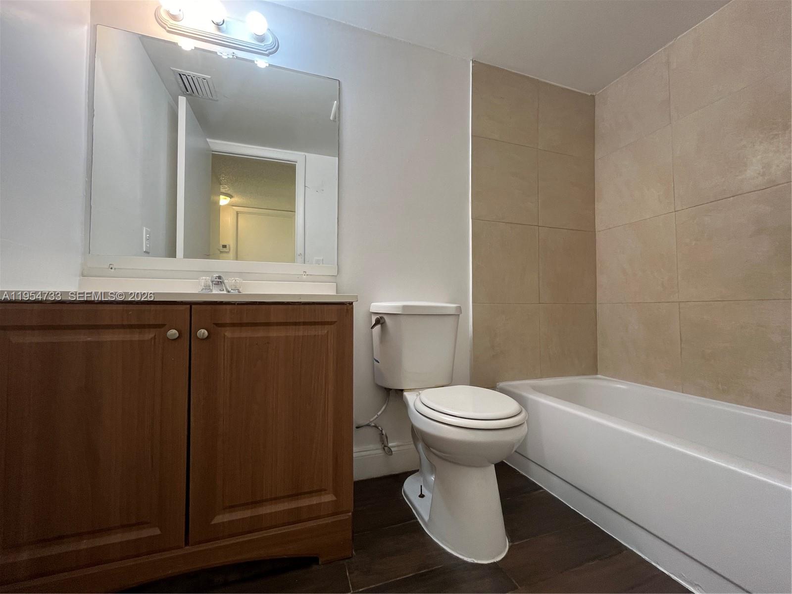 2339 Linton Ridge Circle, Unit E2 Delray Beach, FL 33444 - Photo 7 of 14