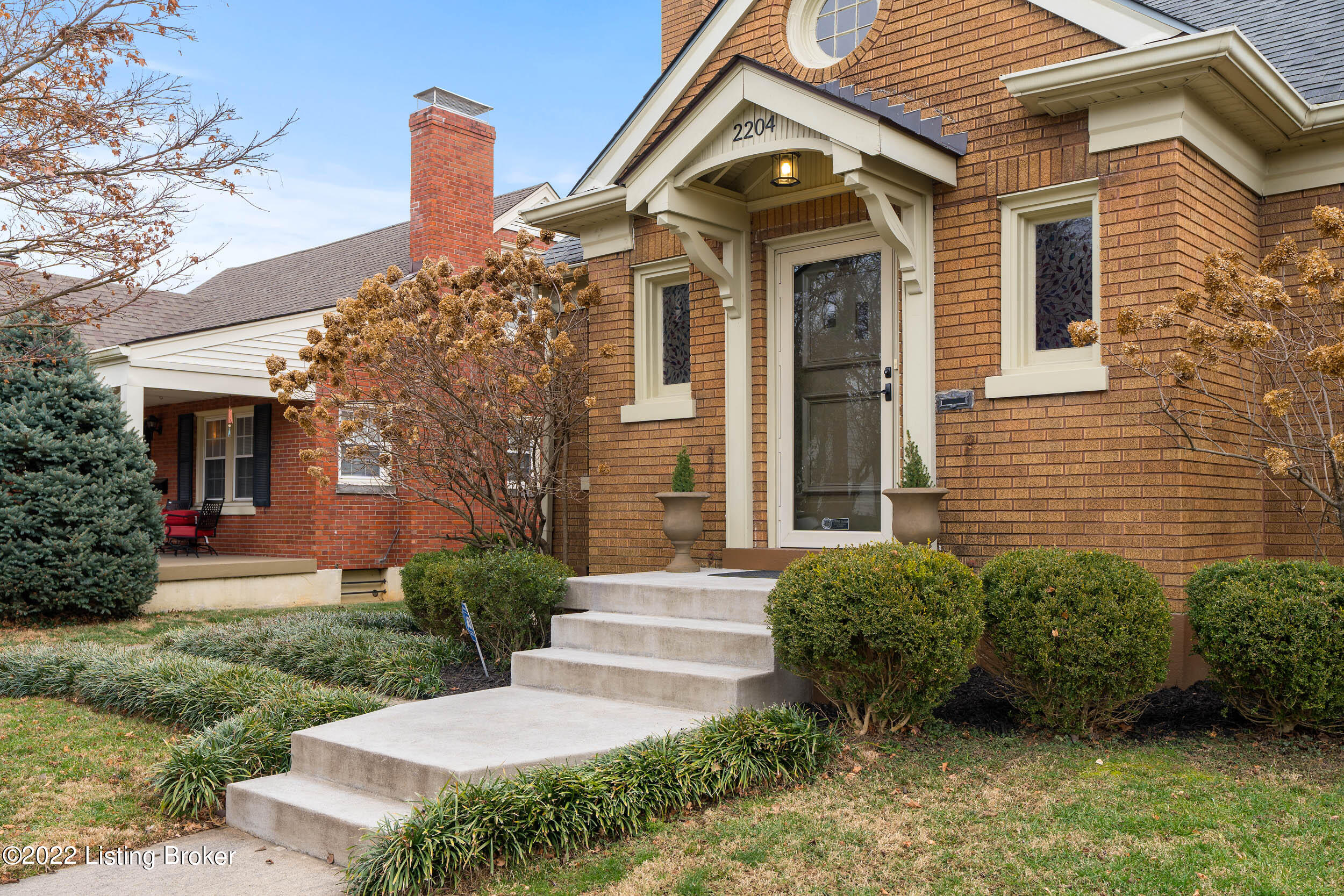 2204 Manchester Road Louisville, KY 40205 - Photo 46 of 46 Front
