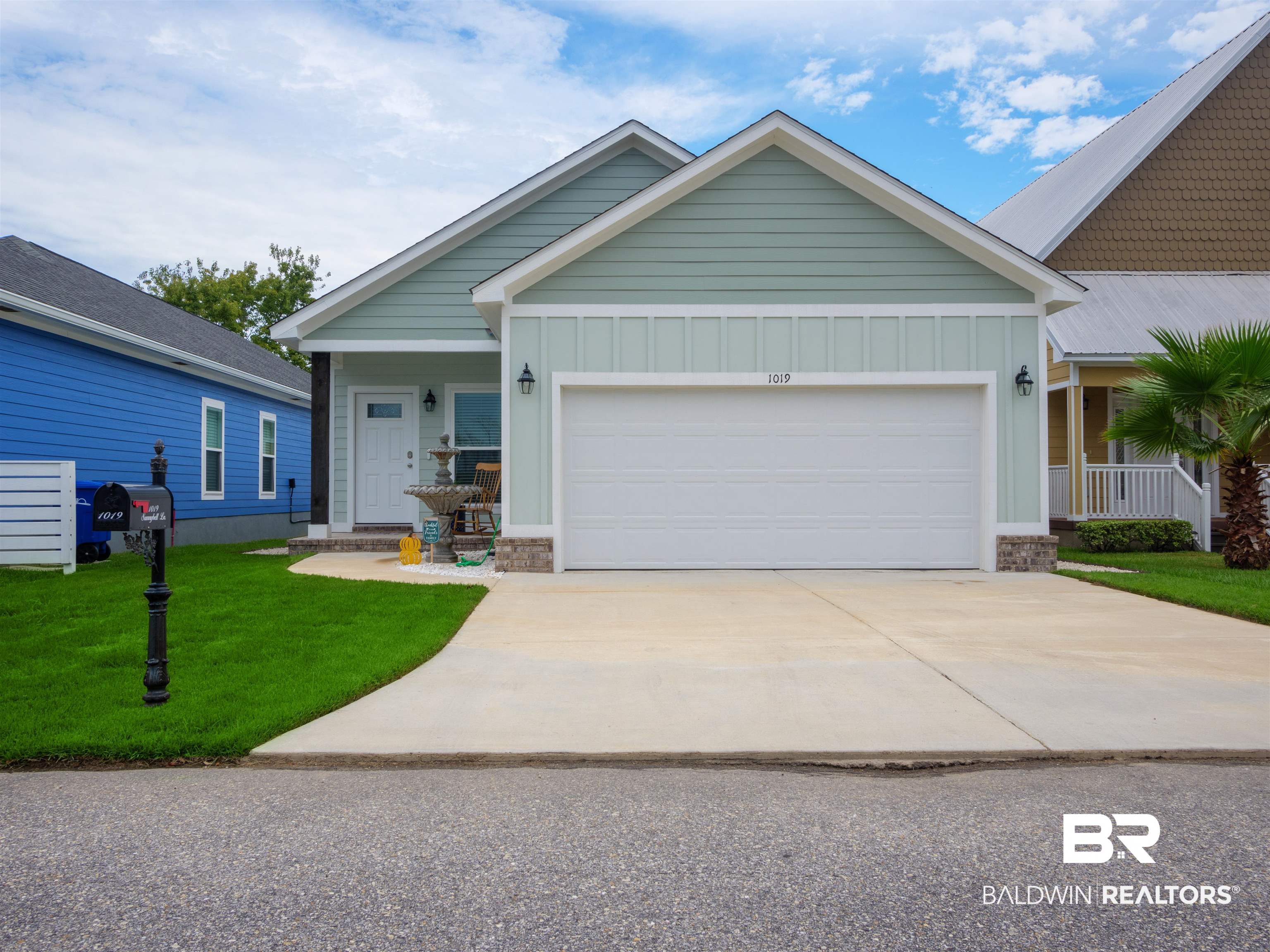 1019 Sunnybell Lane Foley, AL 36535 - Photo 2 of 24 ZOYSIA GRASS
