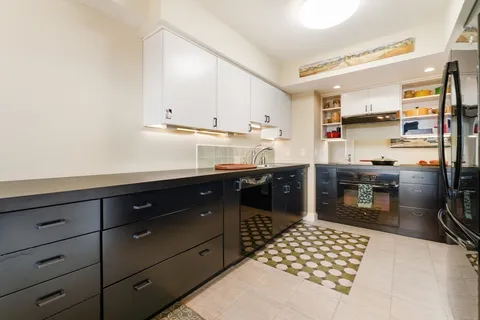 $699,000 | 250 Hammond Pond Parkway, Unit 916S, Newton, MA 02467