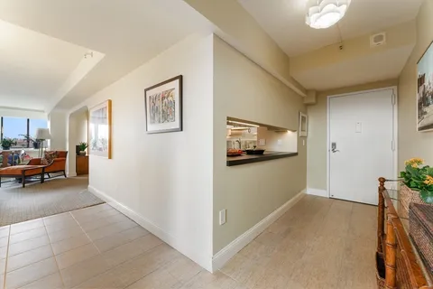 $699,000 | 250 Hammond Pond Parkway, Unit 916S, Newton, MA 02467