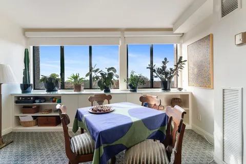 $699,000 | 250 Hammond Pond Parkway, Unit 916S, Newton, MA 02467