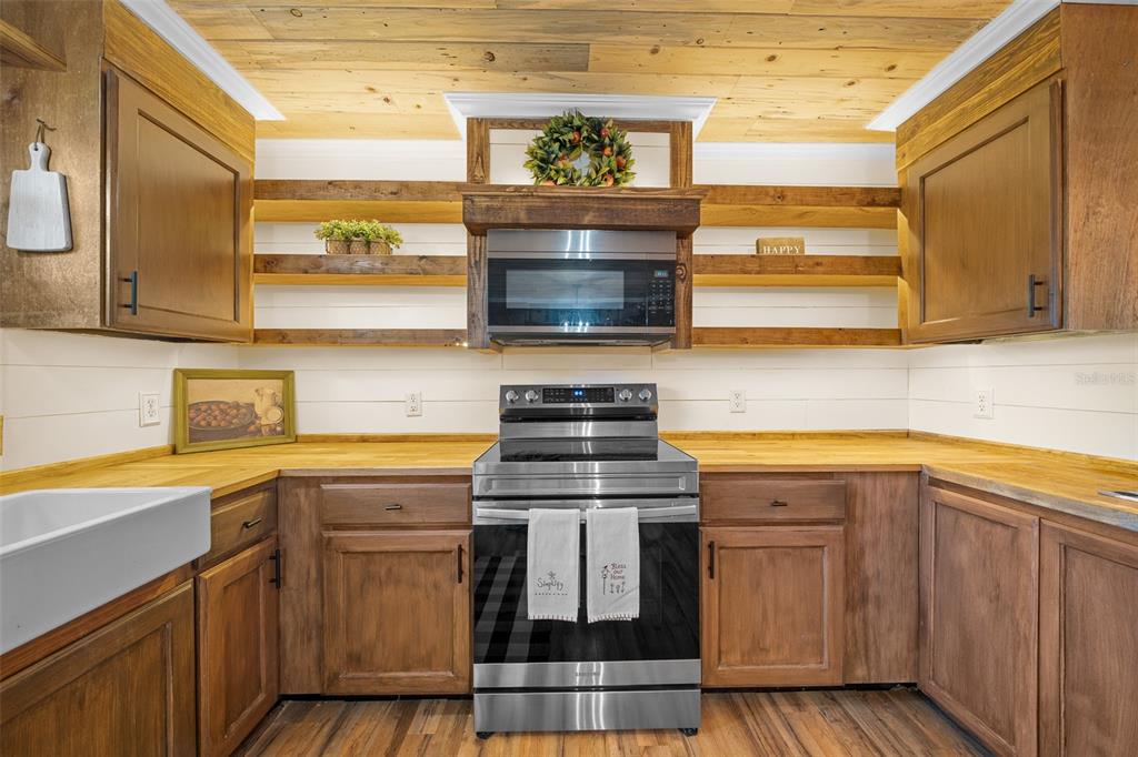 5198 Southwest 164th Street Road Ocala, FL 34473 - Photo 19 of 56 Kitchen