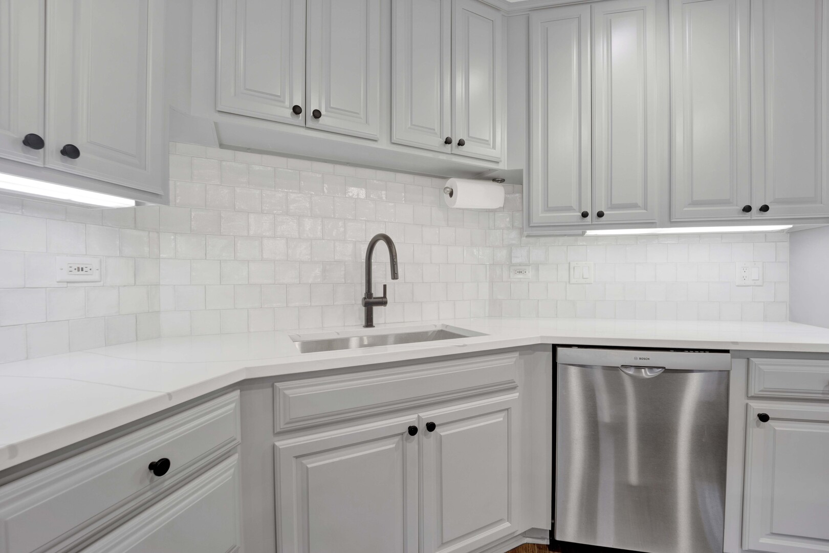 728 West Addison Street, Unit G Chicago, IL 60613 - Photo 4 of 12