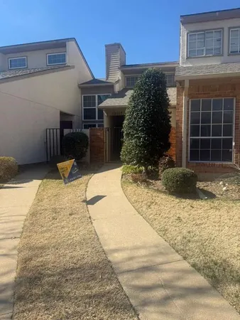 $2,200 | 12812 Woodbend Court, Dallas, TX 75243