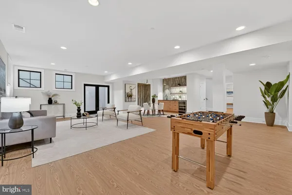 $3,288,888 | 7601 Maryknoll Avenue, Bethesda, MD 20817
