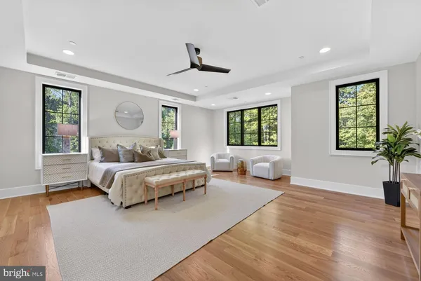 $3,288,888 | 7601 Maryknoll Avenue, Bethesda, MD 20817