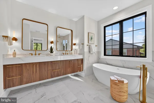 $3,288,888 | 7601 Maryknoll Avenue, Bethesda, MD 20817
