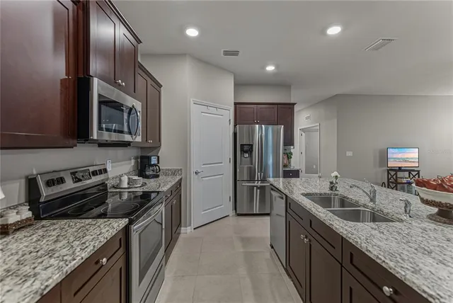 $399,000 | 12701 Eastpointe Drive, Dade City, FL 33525