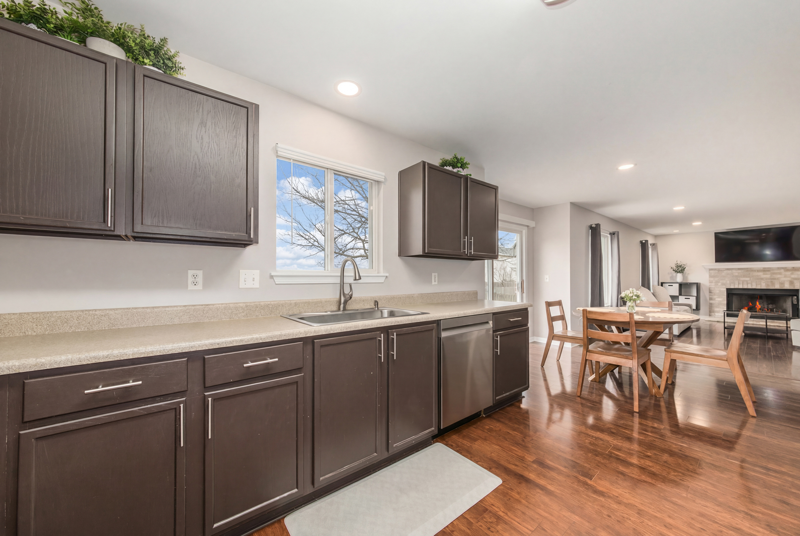 2043 Winchester Trail Romeoville, IL 60446 - Photo 10 of 36