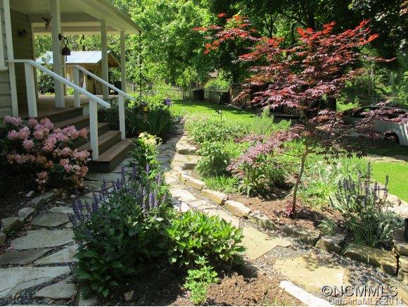 1202 Hayes Run Road Marshall, NC 28753 - Photo 18 of 24 Gallery Image 18