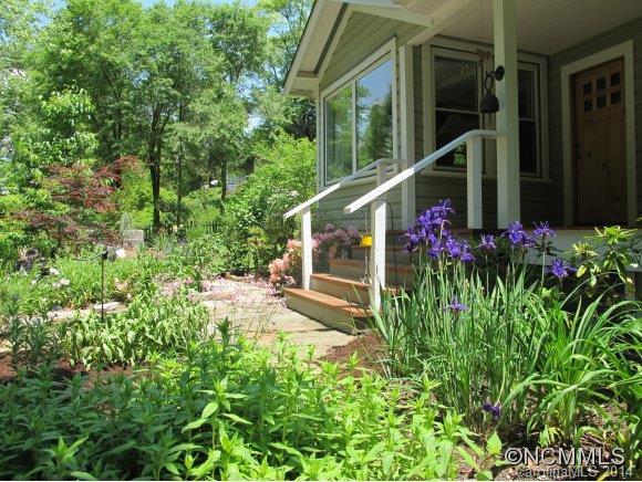 1202 Hayes Run Road Marshall, NC 28753 - Photo 3 of 24 Gallery Image 3