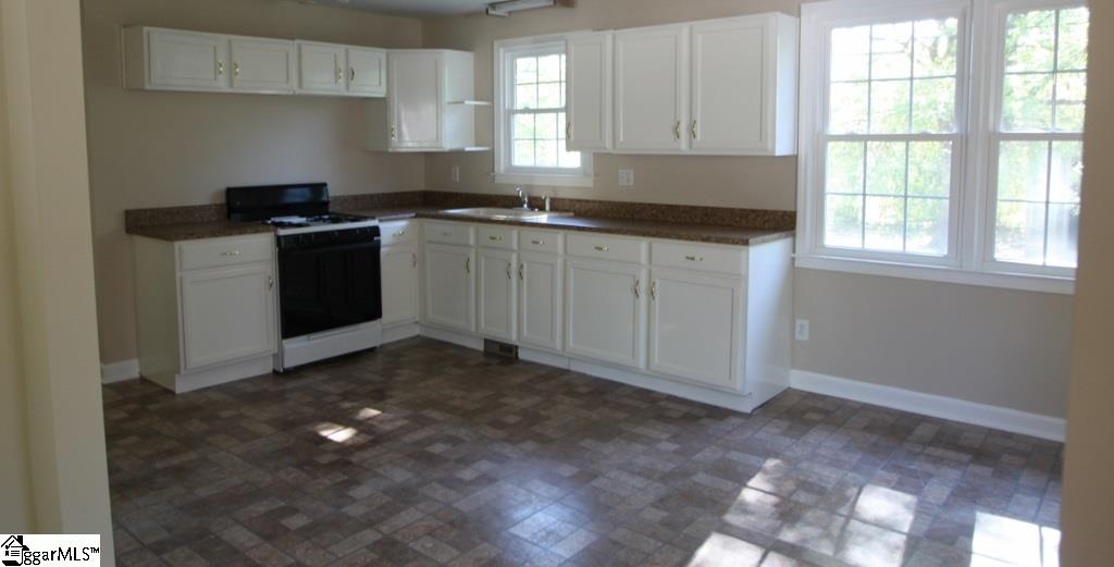 126 Friendly Street Fountain Inn, SC 29644 - Photo 5 of 20 Gallery Image 5