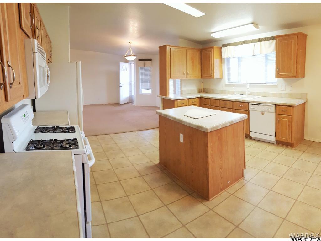 3302 West Rancho Road Golden Valley, AZ 86413 - Photo 13 of 36 Gallery Image 13