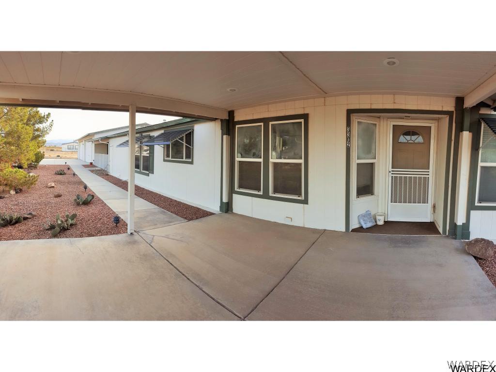 3302 West Rancho Road Golden Valley, AZ 86413 - Photo 5 of 36 Gallery Image 5