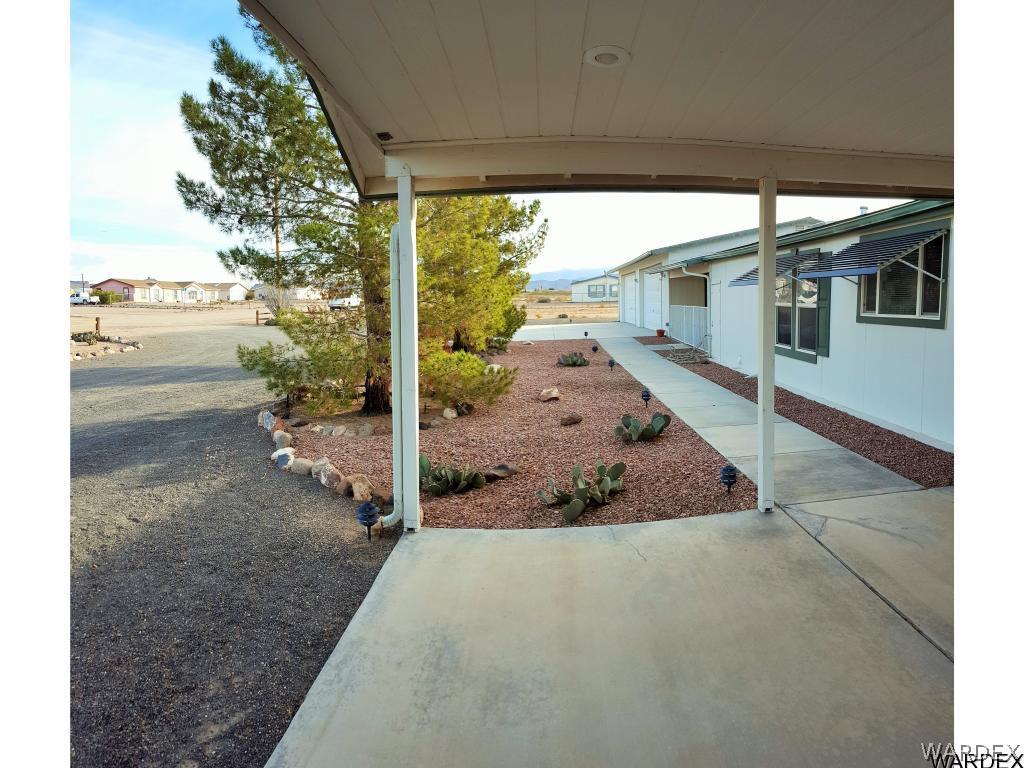 3302 West Rancho Road Golden Valley, AZ 86413 - Photo 6 of 36 Gallery Image 6