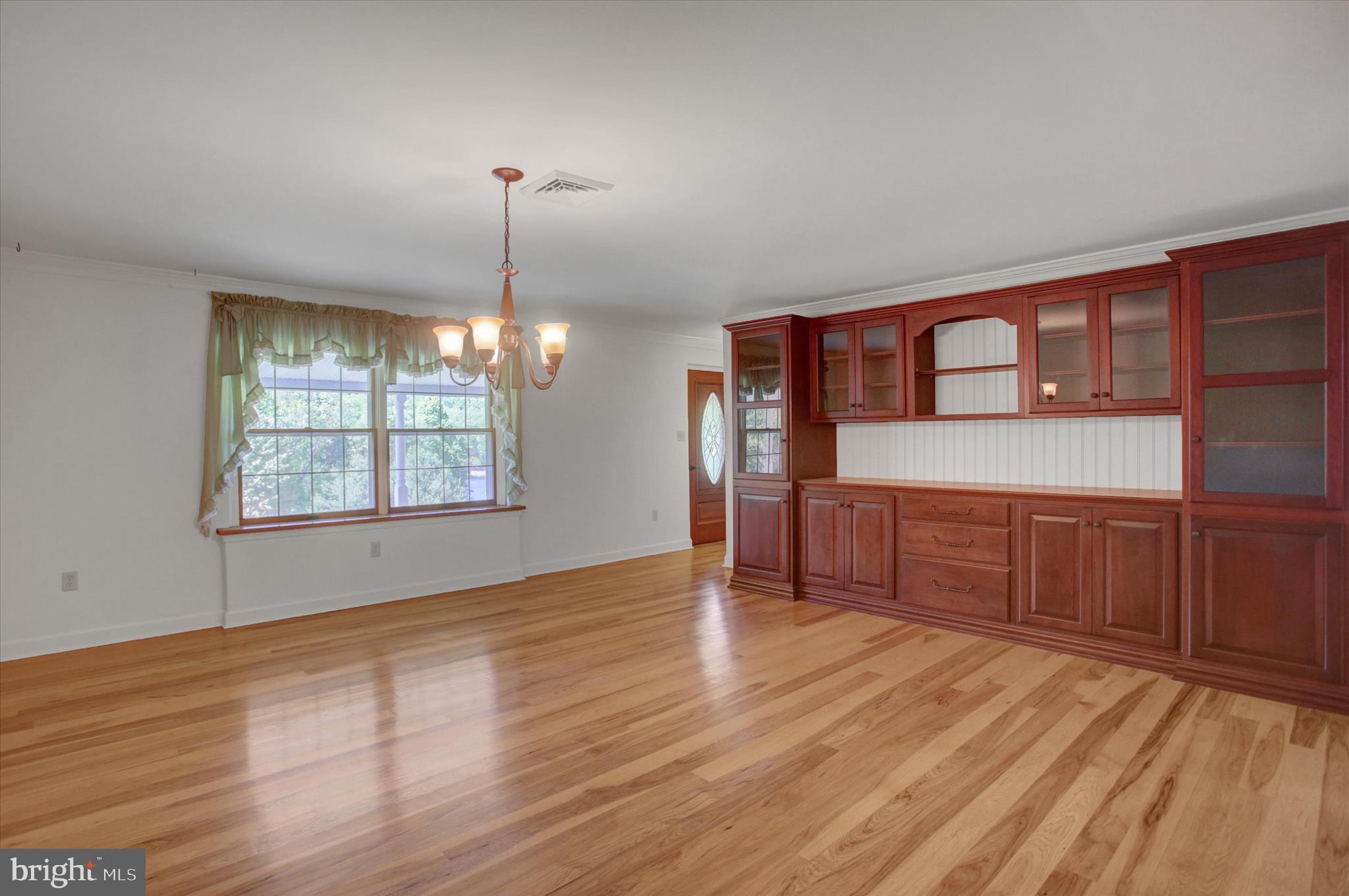 98 Peach Glen Road Gardners, PA 17324 - Photo 7 of 85 a view of a room with furniture and window