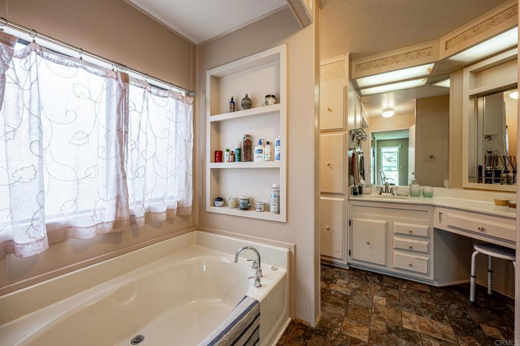 4650 Dulin Road, Unit 208 Fallbrook, CA 92003 - Photo 18 of 44