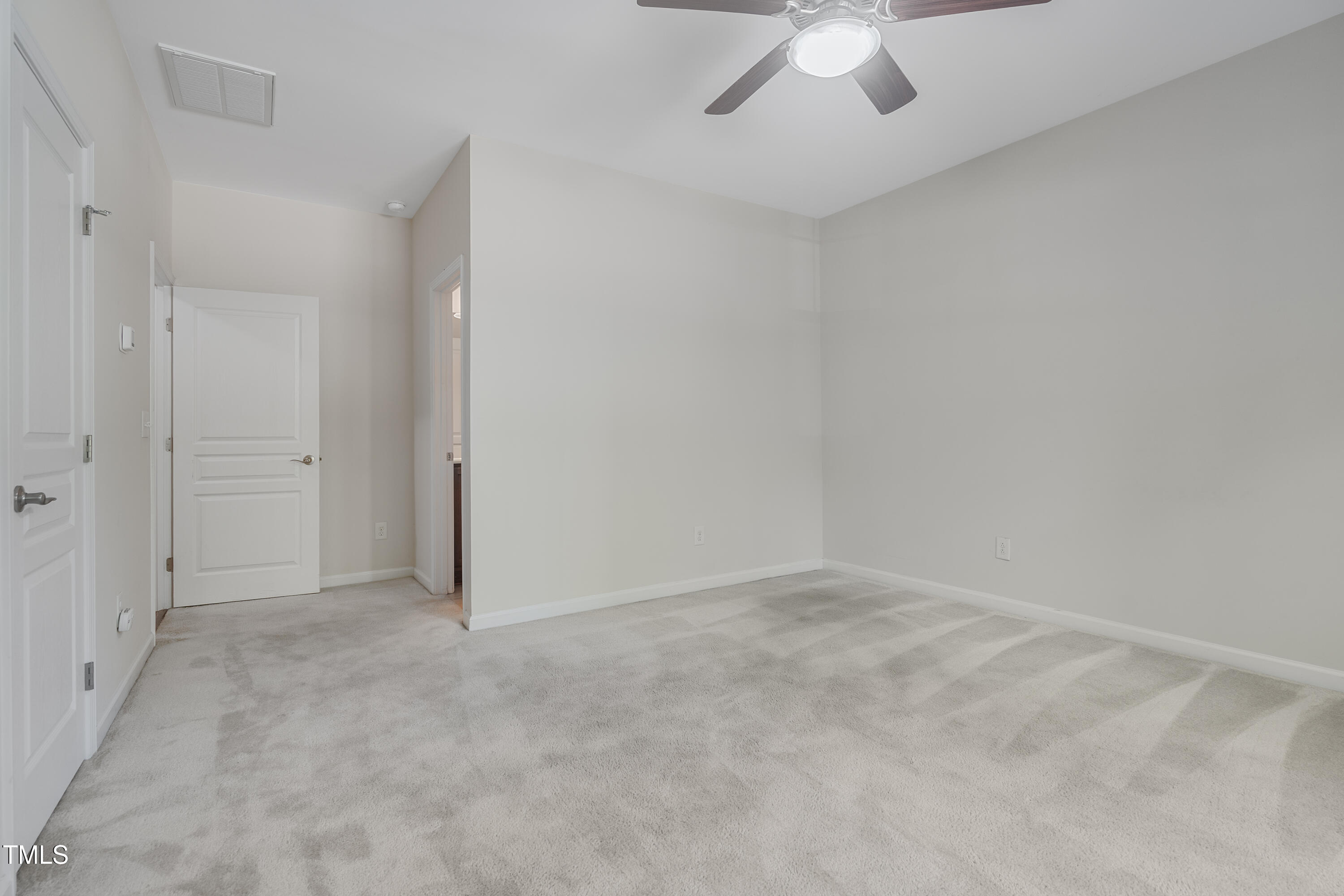 9340 Wooden Road Raleigh, NC 27617 - Photo 5 of 49 1000019287
