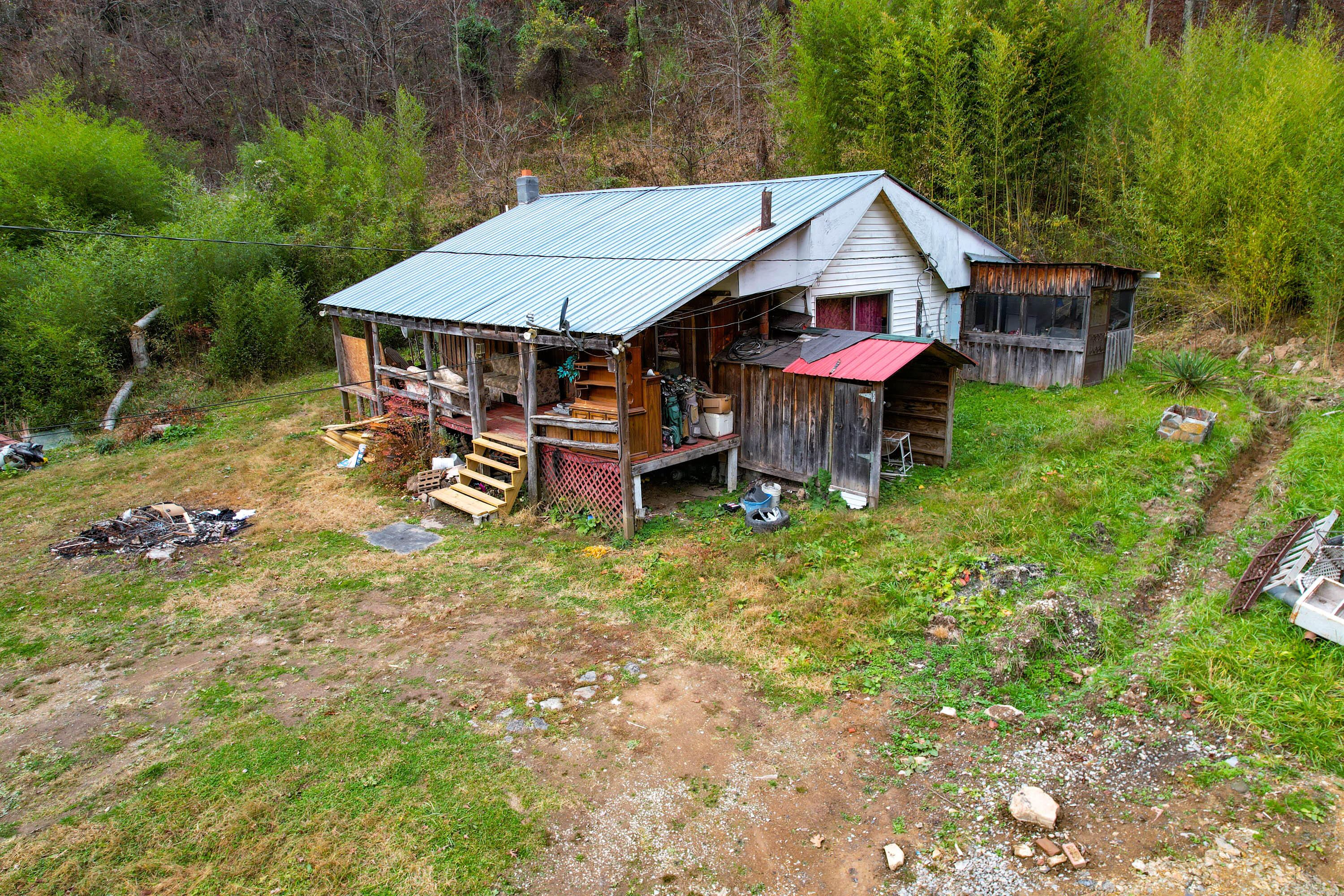 445 Poor Valley Road Saltville, VA 24370 - Photo 9 of 27 Saltville-23