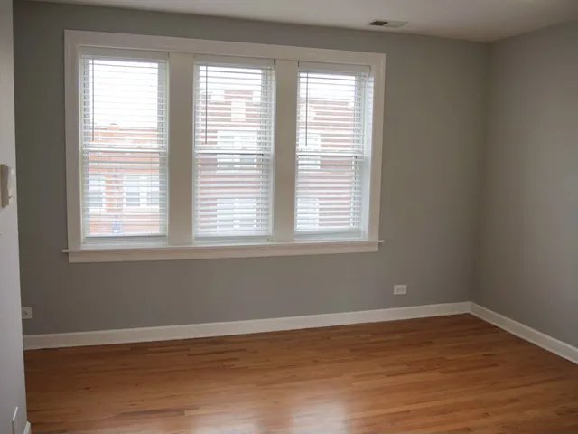 $175,000 | 3045 North Laramie Avenue, Unit 2, Chicago, IL 60641