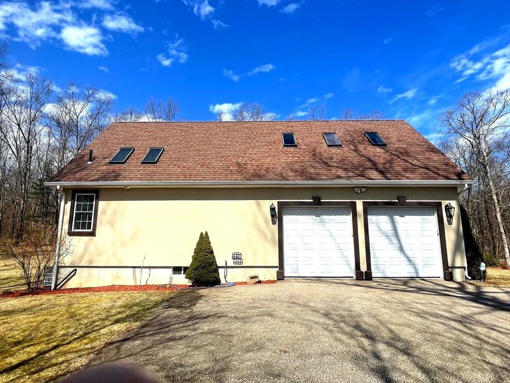 130 Keys Road Warren, MA 01585 - Photo 8 of 39