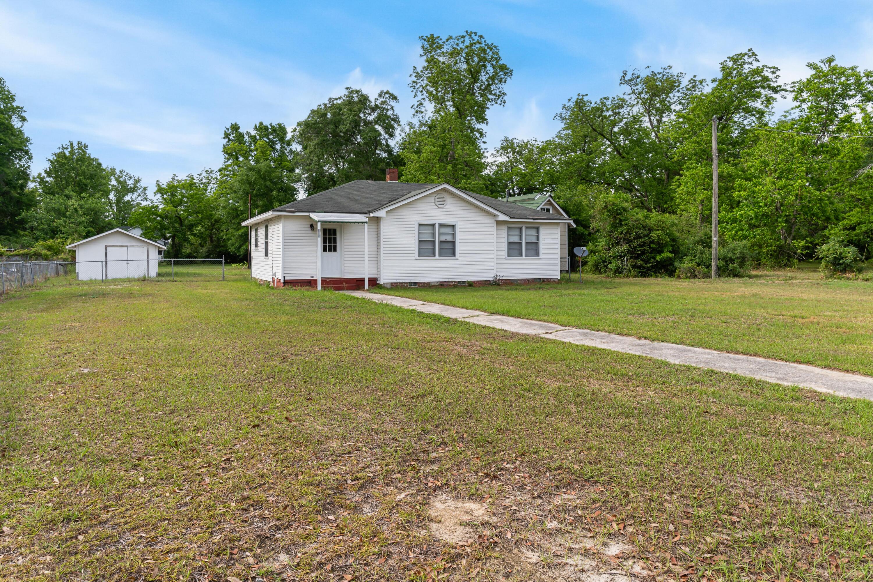 610 Ott Street Branchville, SC 29432 - Photo 2 of 25 DSC01651