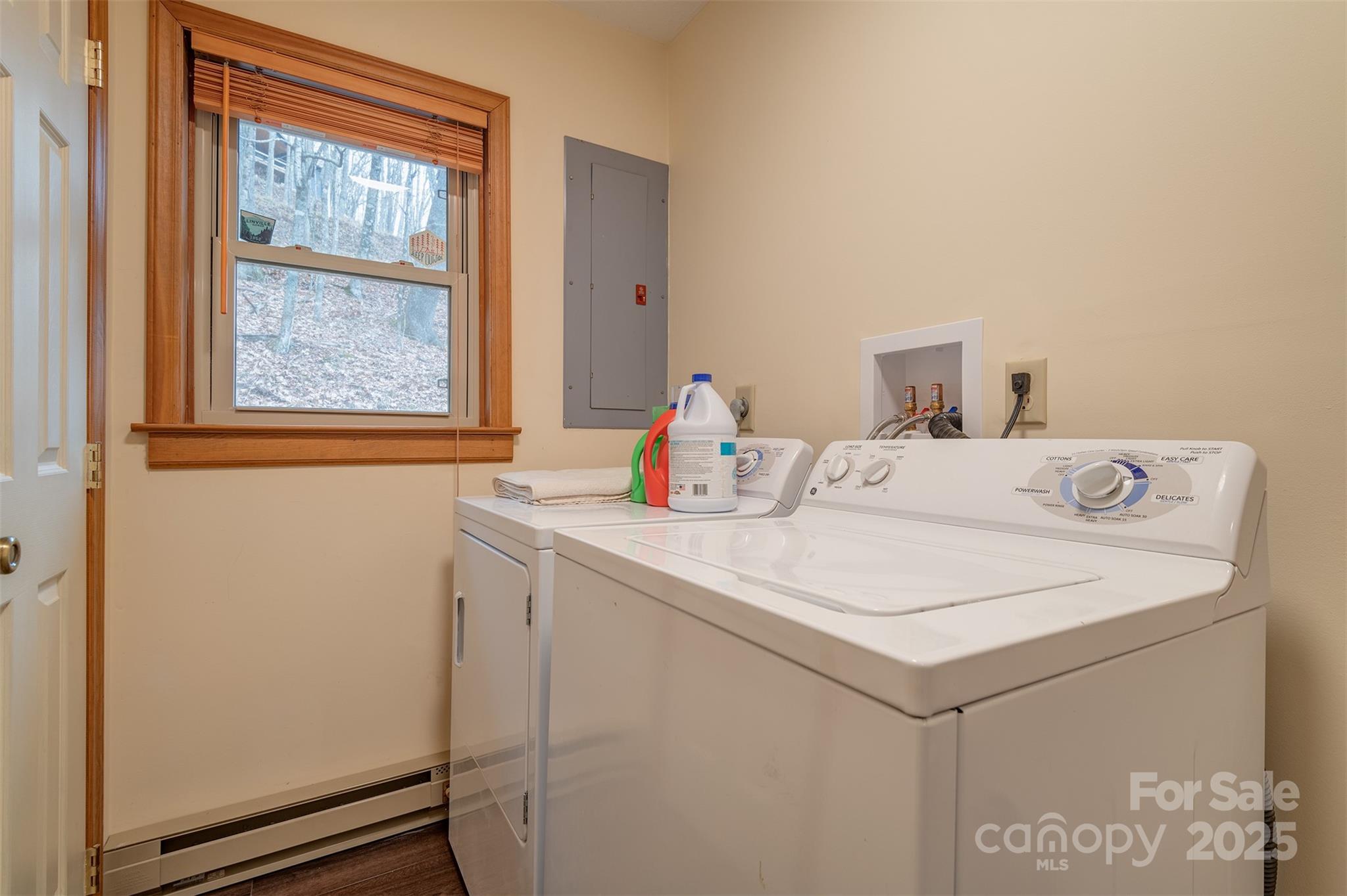 267 Hanging Rock Road, Unit 211 Mars Hill, NC 28754 - Photo 15 of 25 Gallery Image 15