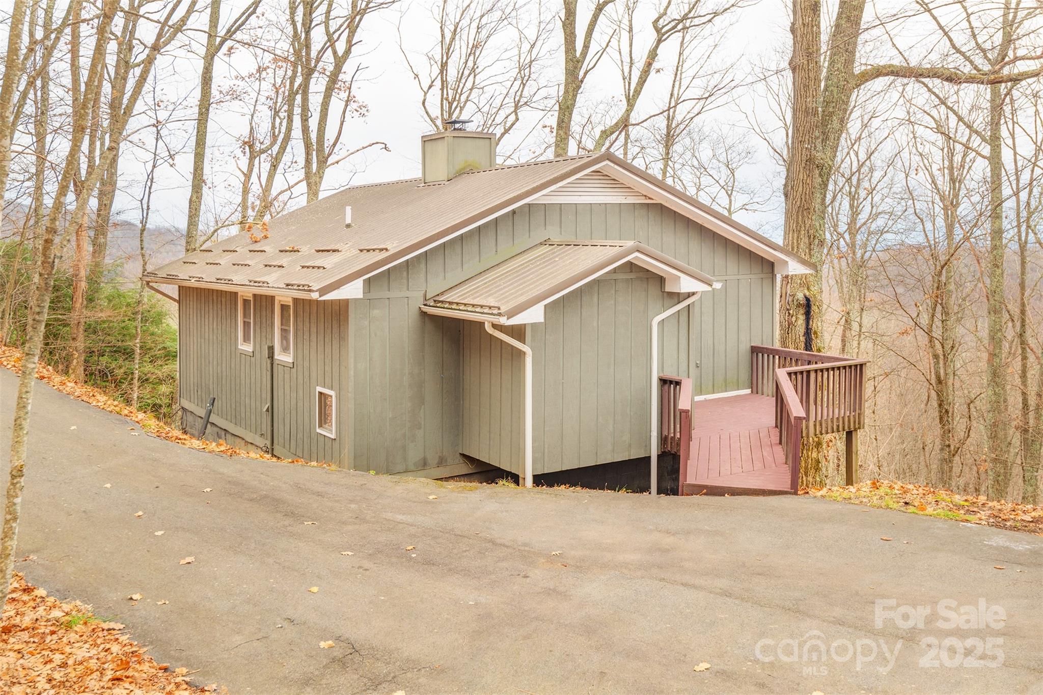 267 Hanging Rock Road, Unit 211 Mars Hill, NC 28754 - Photo 2 of 25 Gallery Image 2