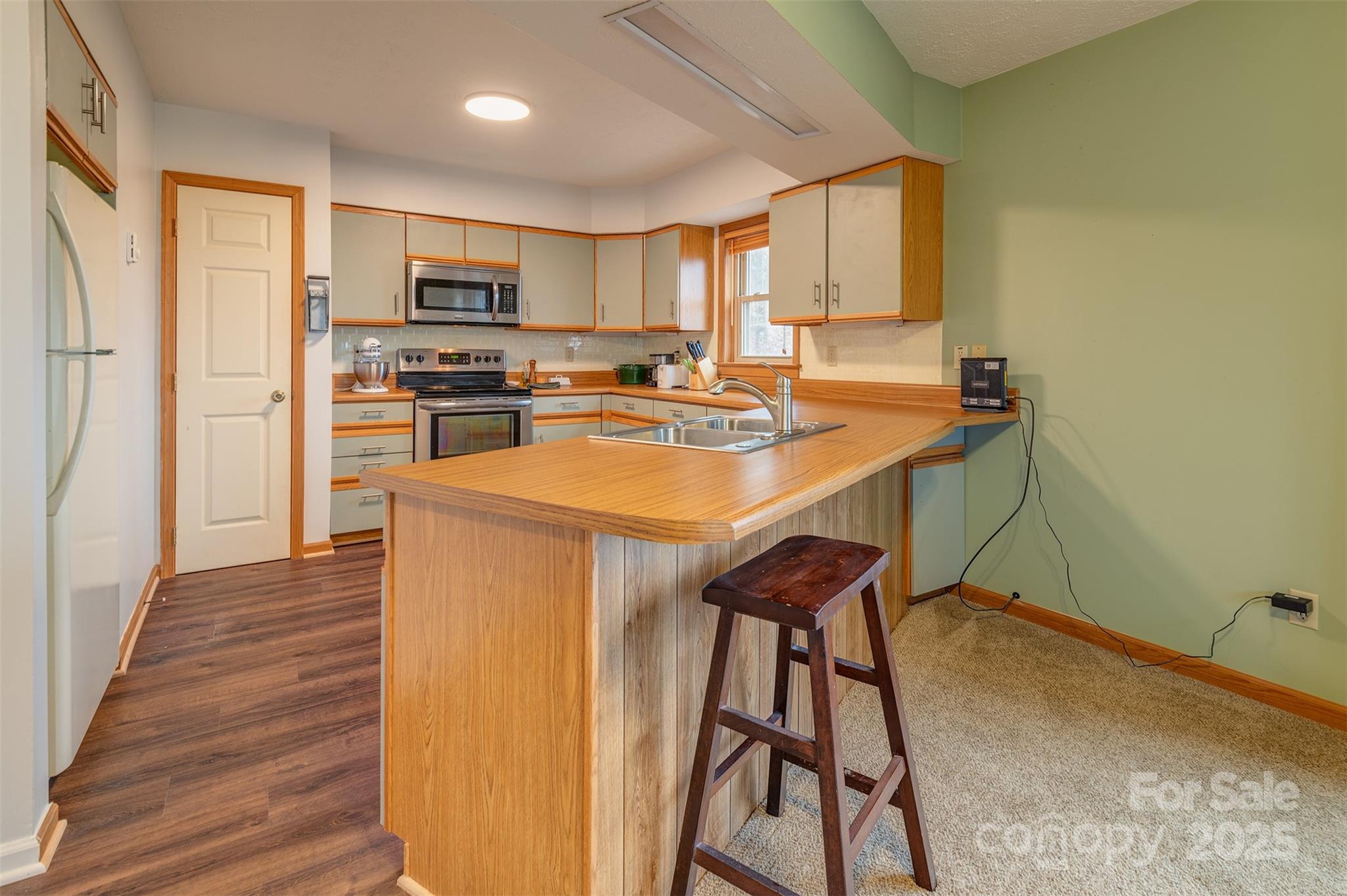 267 Hanging Rock Road, Unit 211 Mars Hill, NC 28754 - Photo 10 of 25 Gallery Image 10