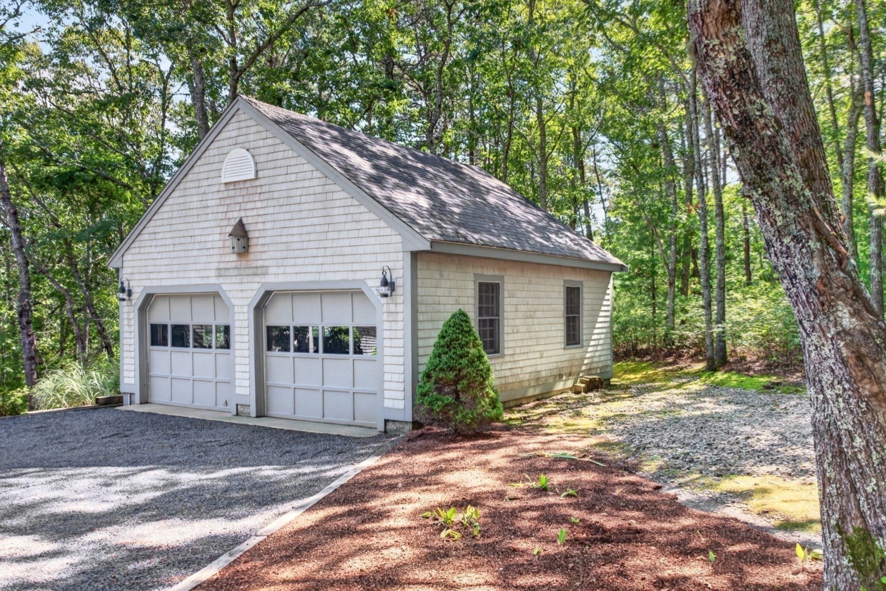 110 Waquoit Road Barnstable, MA 02635 - Photo 8 of 35 Gallery Image 8