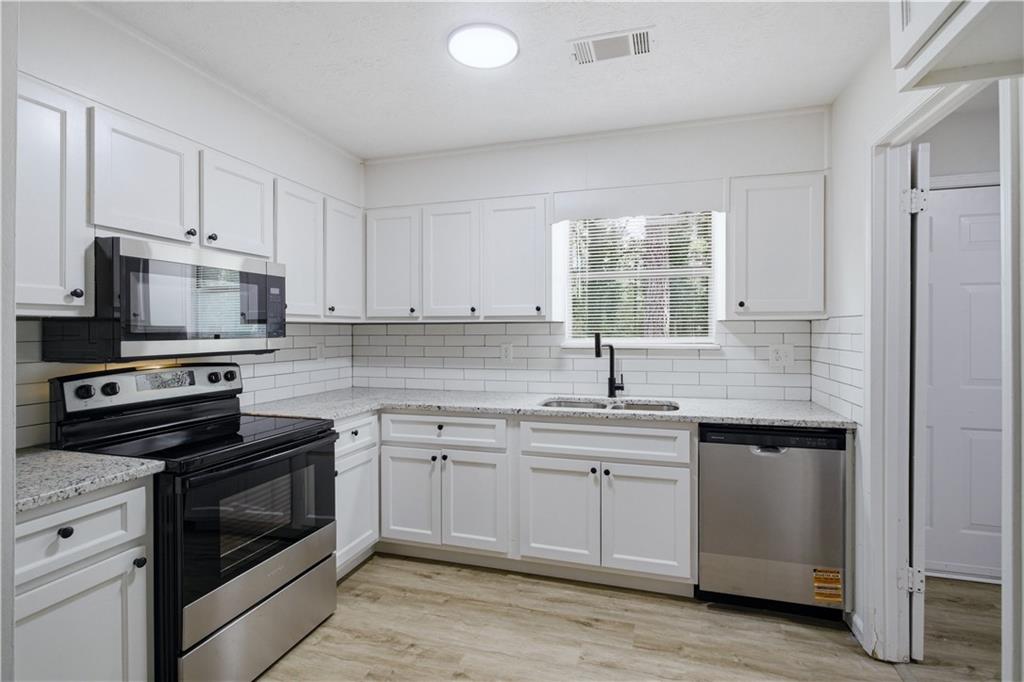 4954 Browns Mill Road Lithonia, GA 30038 - Photo 10 of 38