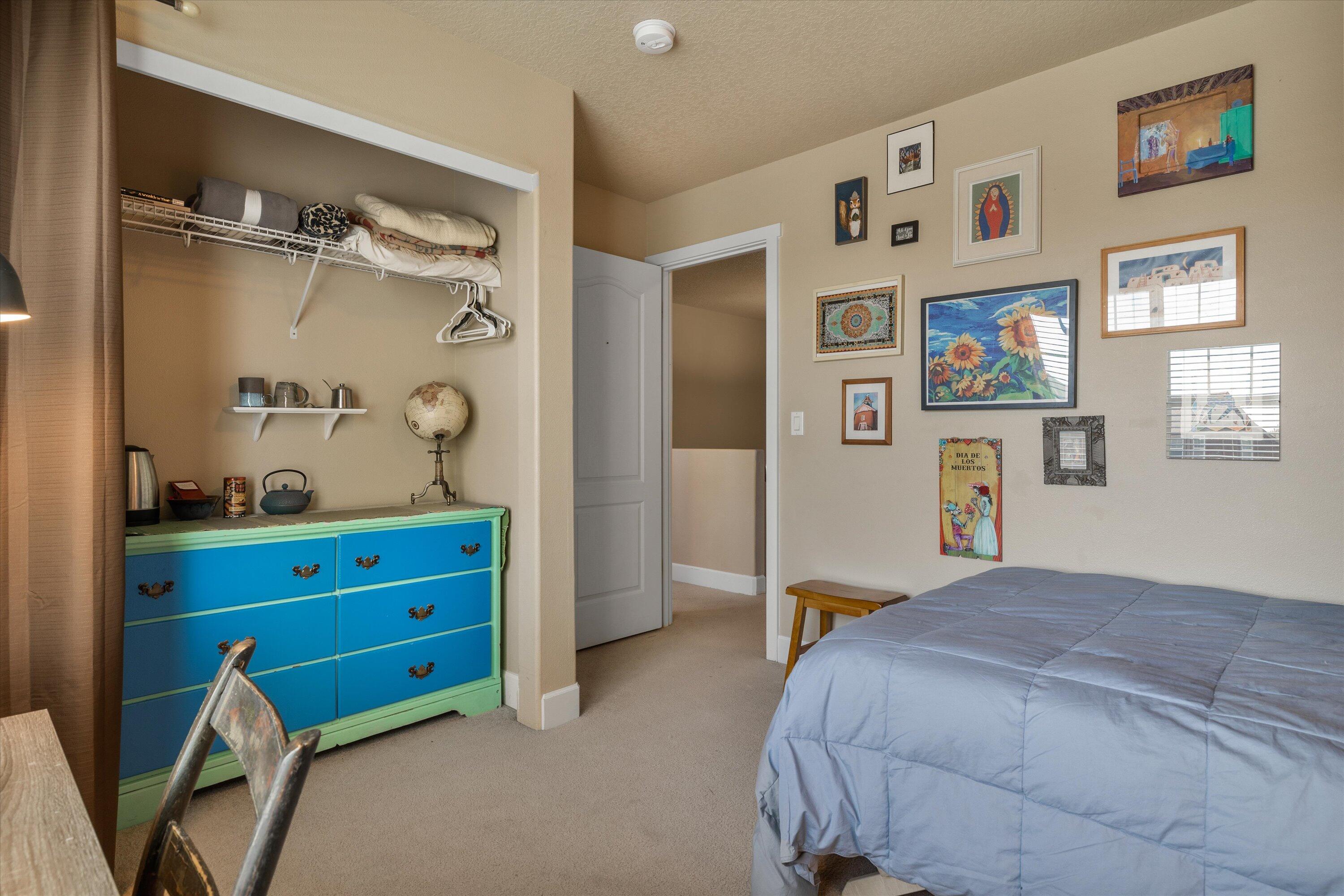 20737 Kilbourne Loop Bend, OR 97701 - Photo 17 of 29 Spare bedroom # 2