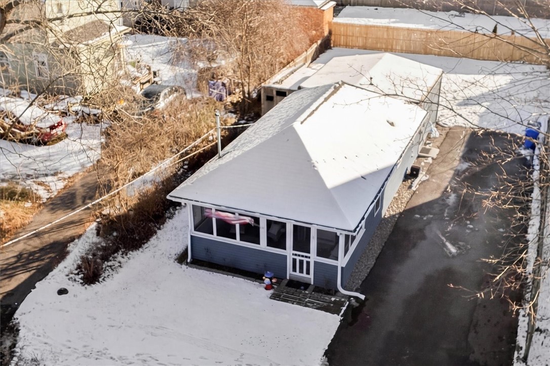 126 Narrows Road Bristol, RI 02809 - Photo 17 of 28